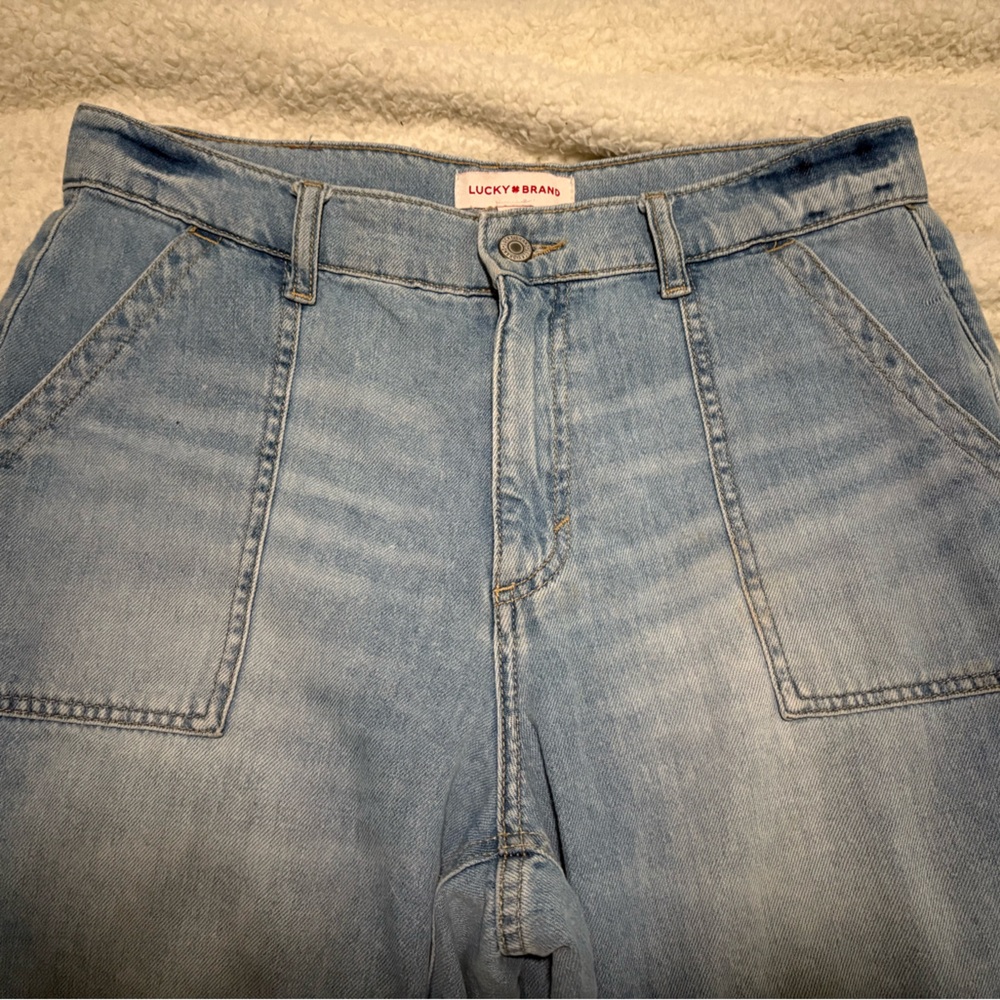 Lucky Brand Blue High Rise Jeans with Classic Stitching
